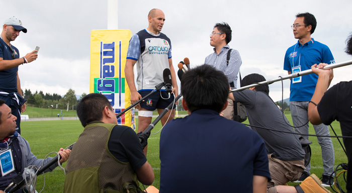 マニフレックスはラグビー・イタリア代表の長野県上田市菅平高原での大会事前キャンプを応援しています。17